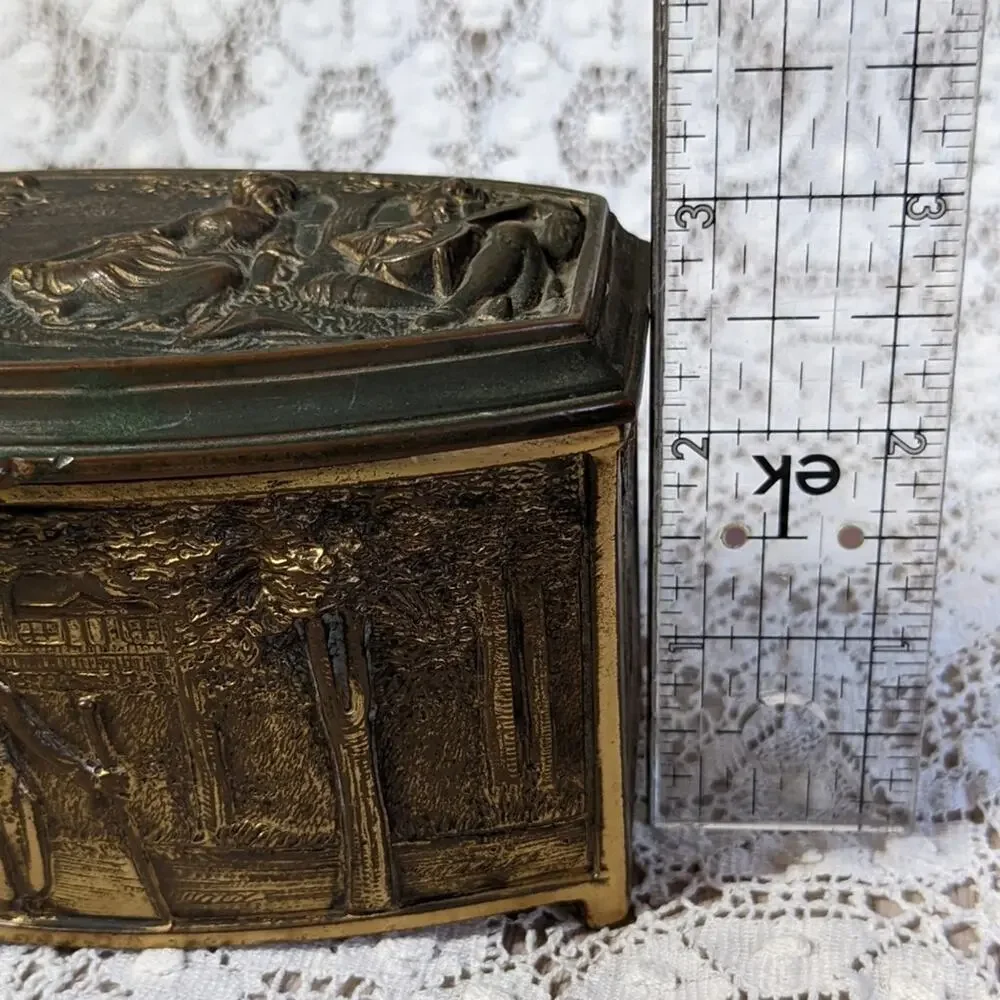 Weidlich Bros WB Mfg Co antique jewelry casket gold plated American Colonial